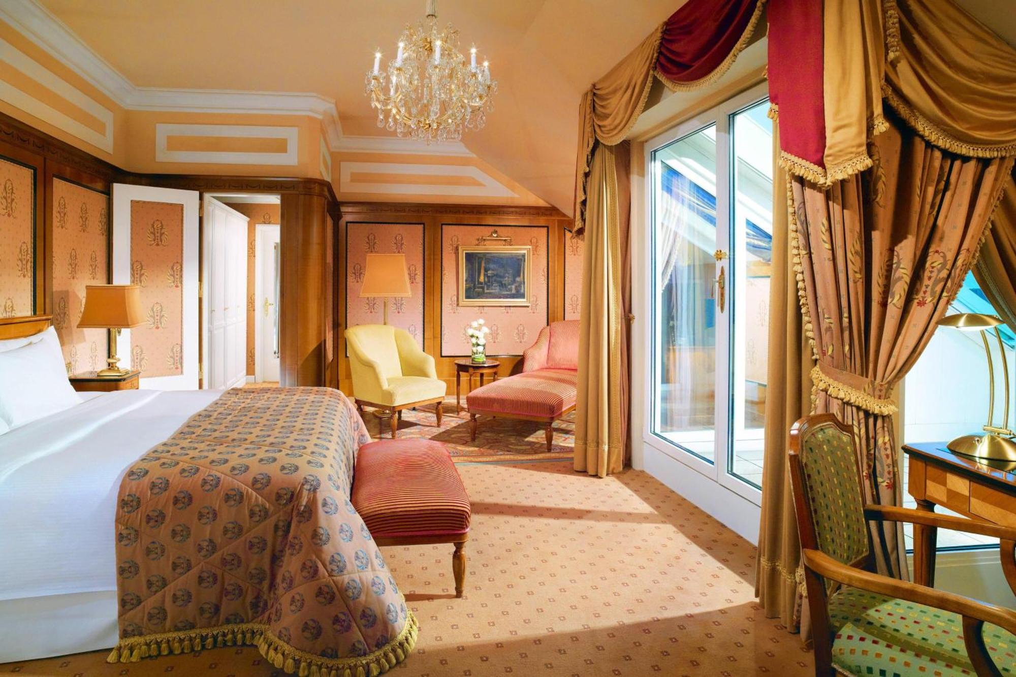 Hotel Bristol, A Luxury Collection Hotel, Vienne